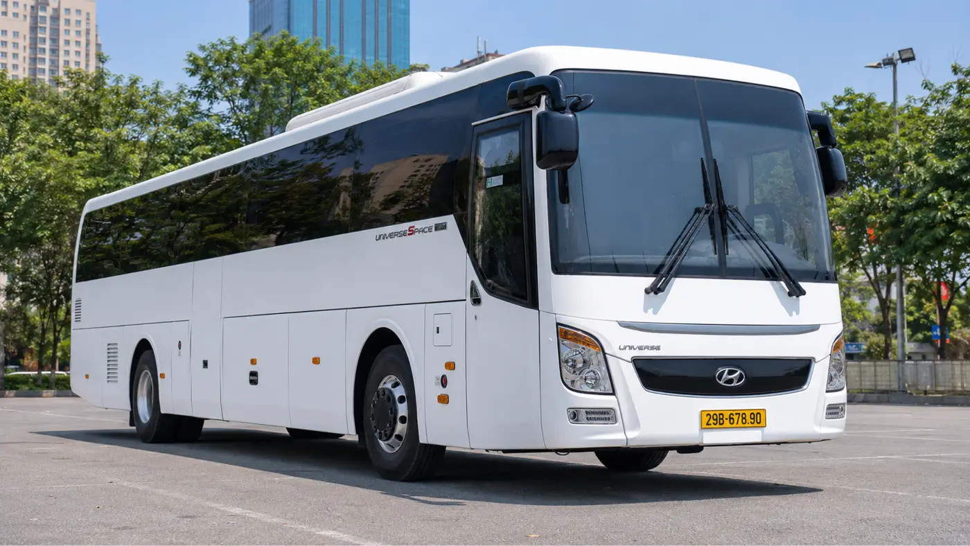 Hyundai Universe